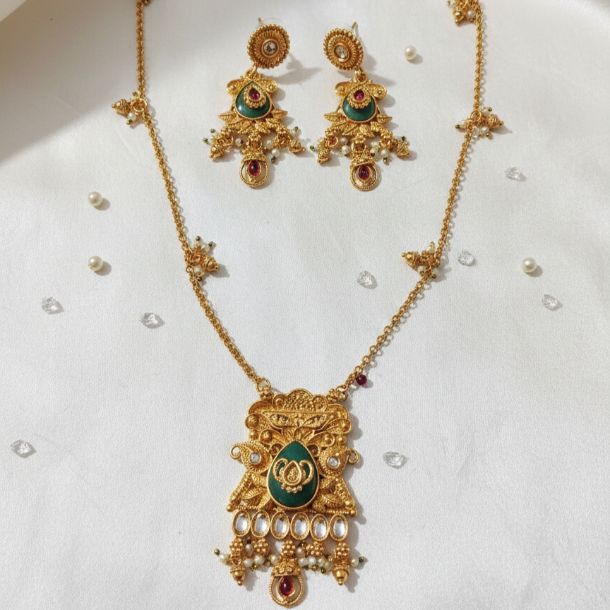 Heritage Jewellery Set