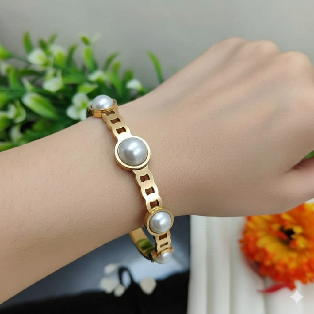 Adjustable Pearl Bracelet - Anti Tarnish - Adjustable