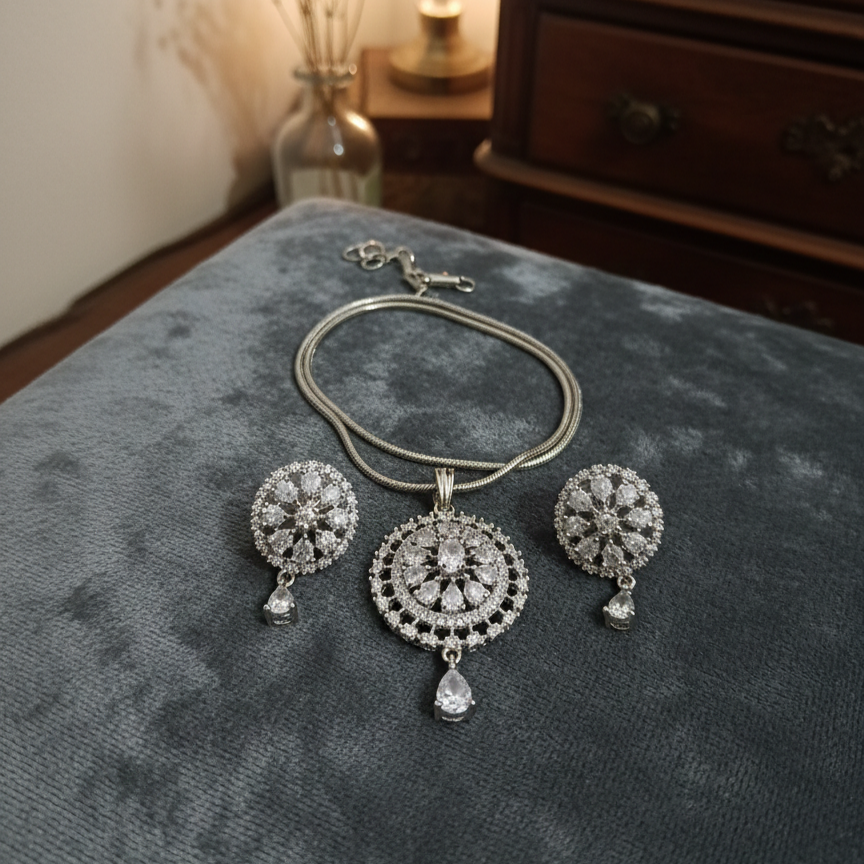 Crystal White AD White Jewellery Set