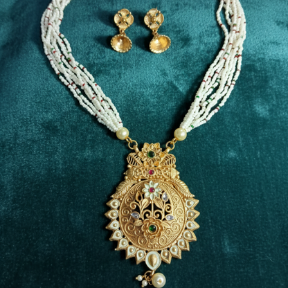White Pearl Necklace Antique Design