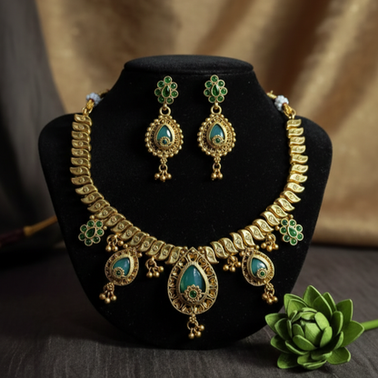 Antique Look Designer Necklace