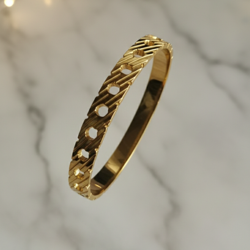 Gold Finish Anti Tarnish AD Stone Adjustable Bracelet
