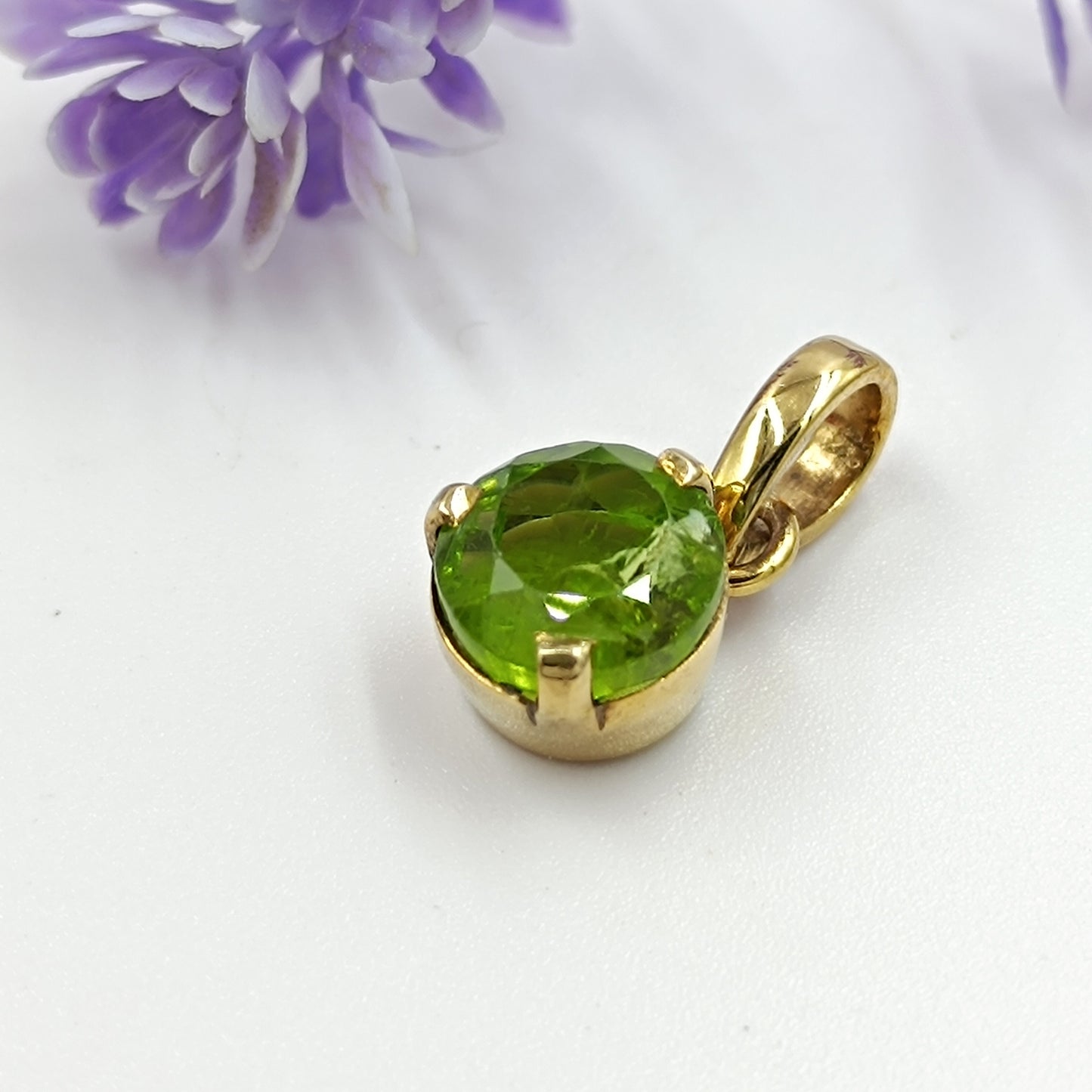 Peridot Ring & Locket (Panchdhatu Metal )