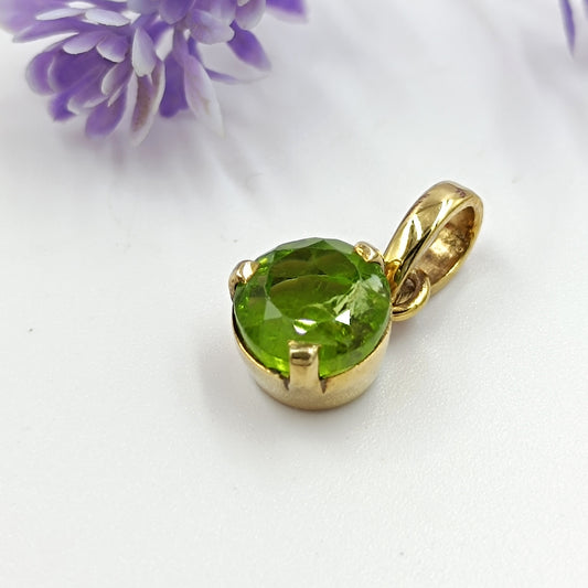 Peridot Ring & Locket (Panchdhatu Metal )