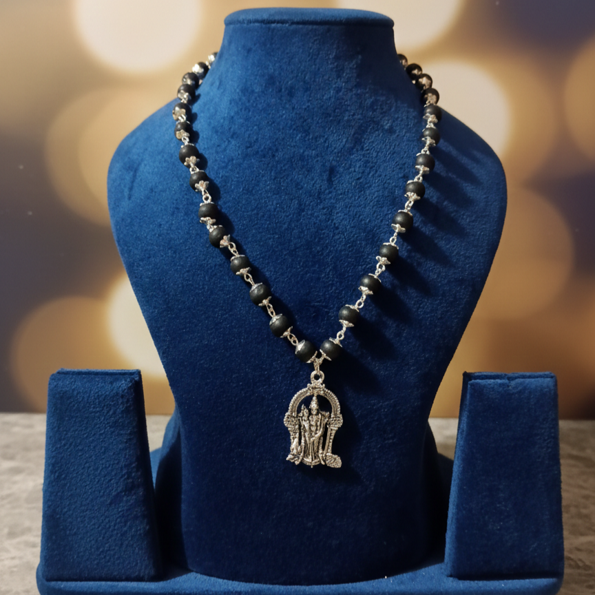 Karungali Mala With German Silver Cap & Locket