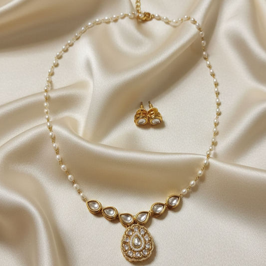 Kundan Pearl Pendant Set