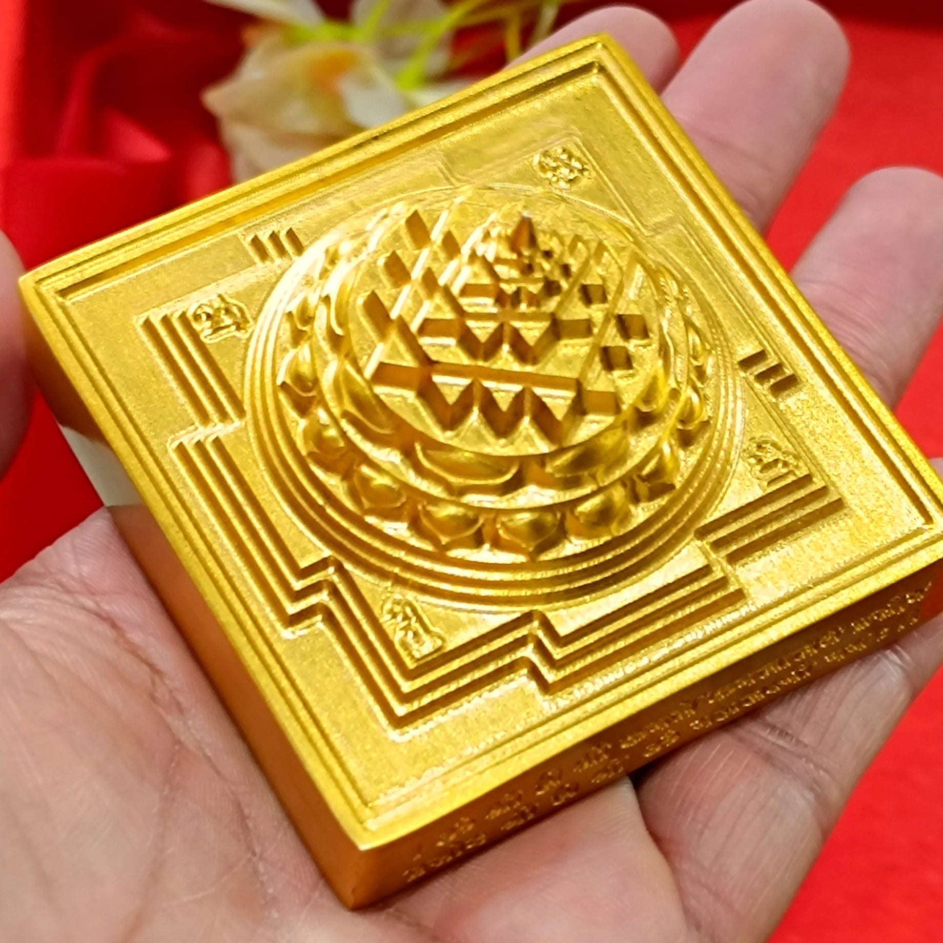 Shree Yantra Ashtdhatu Metal – Shree Yantra For Wealth & Finance
