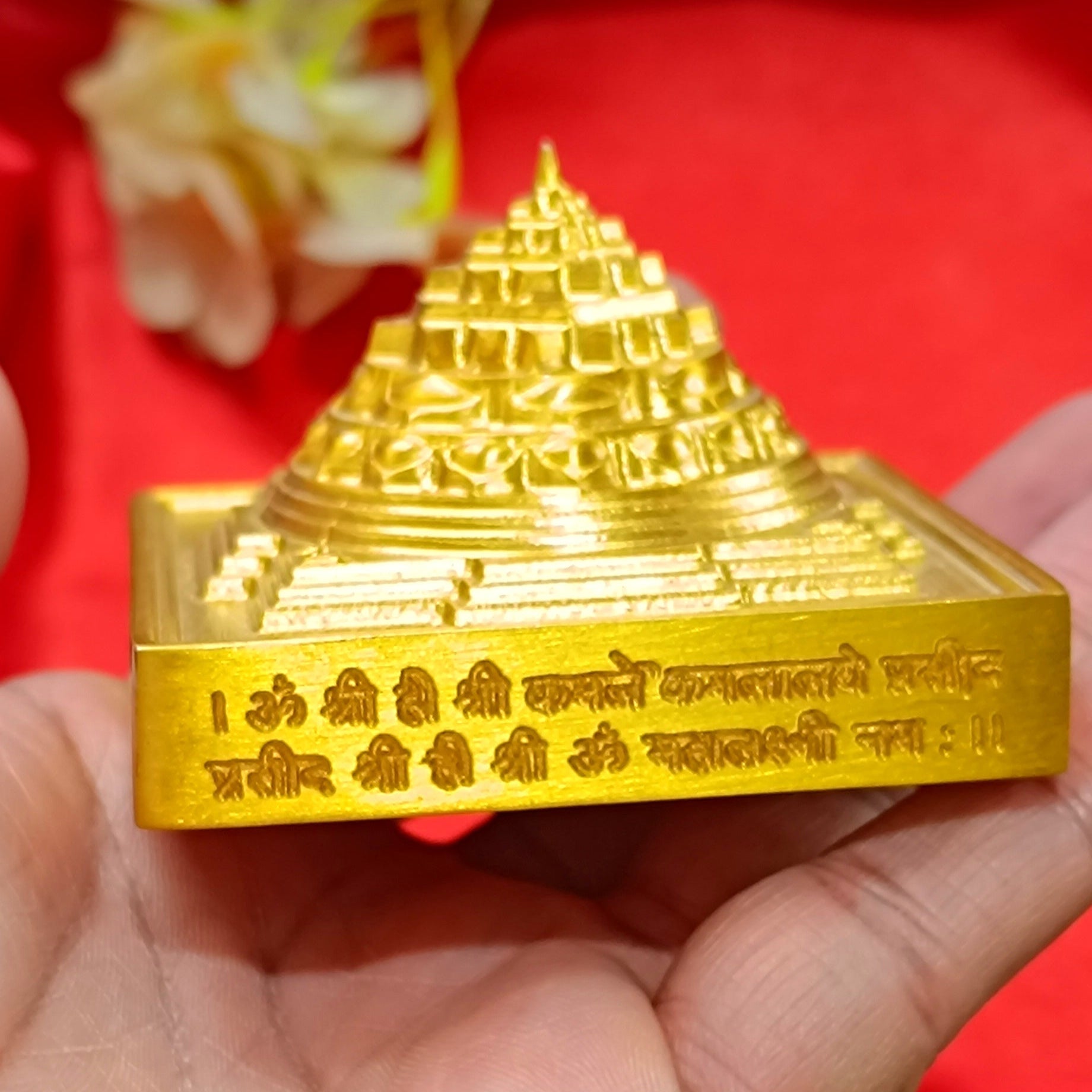 Shree Yantra Ashtdhatu Metal – Shree Yantra For Wealth & Finance
