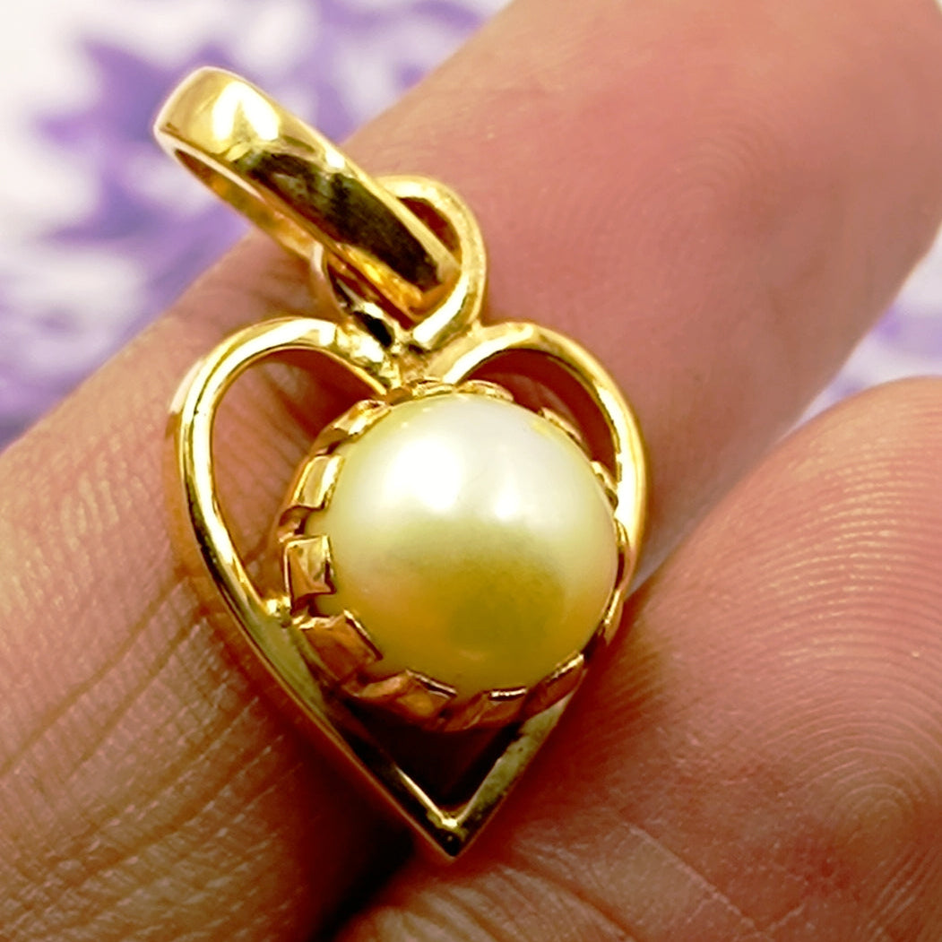 Heart Shape Golden Pearl Locket