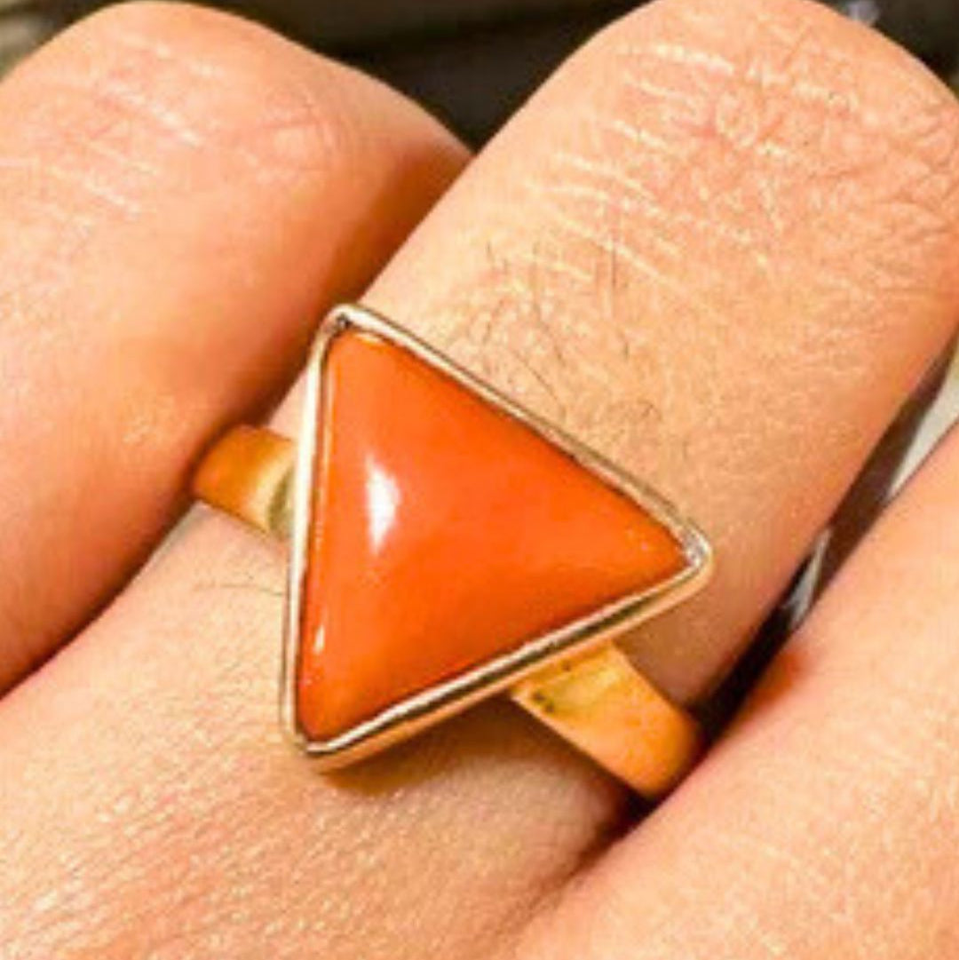Triangle Red Coral – Trikon Lal Moonga