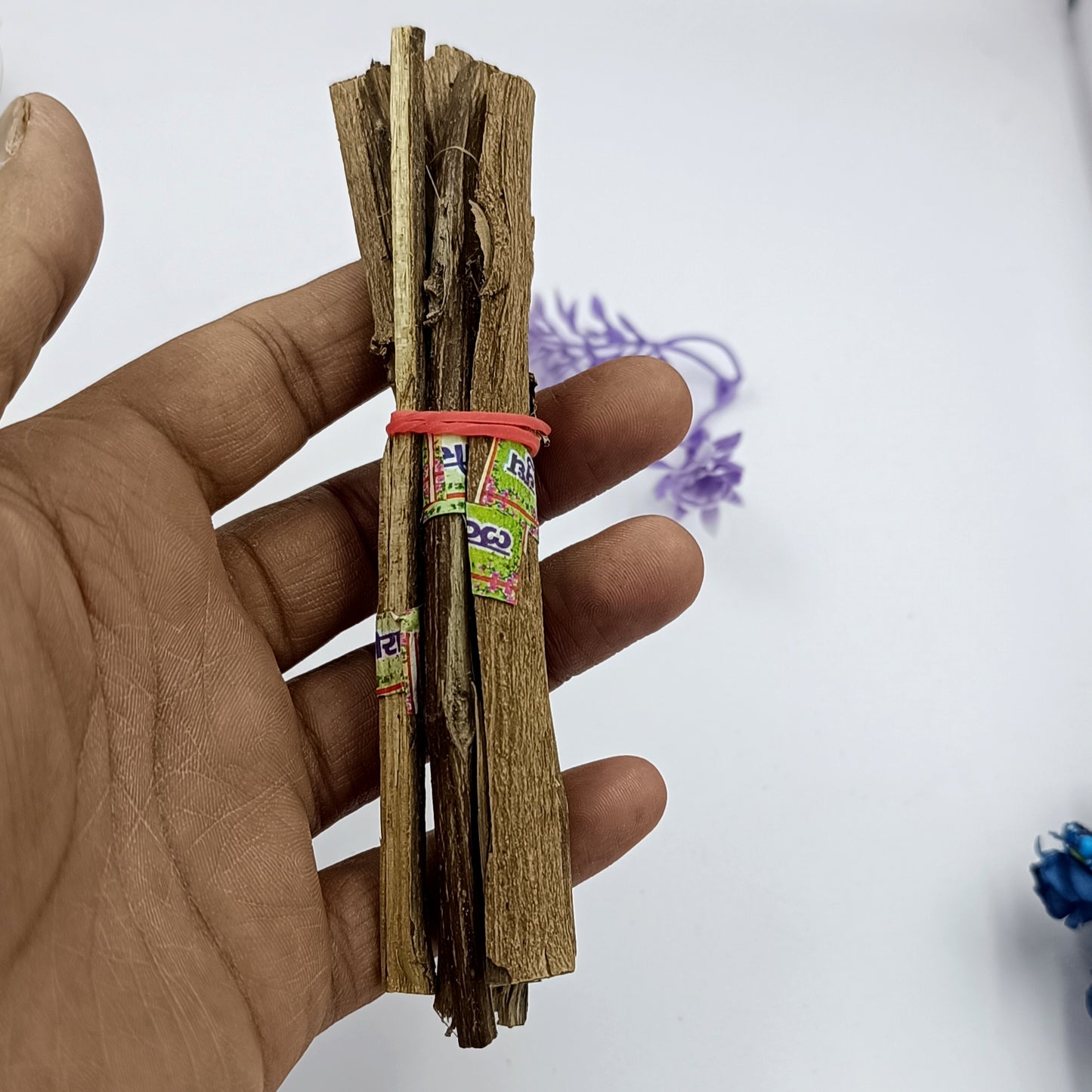 Lat Jeera - Apamarg - 12 Sticks Set