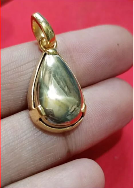 Pyrite Locket – Money Magnet